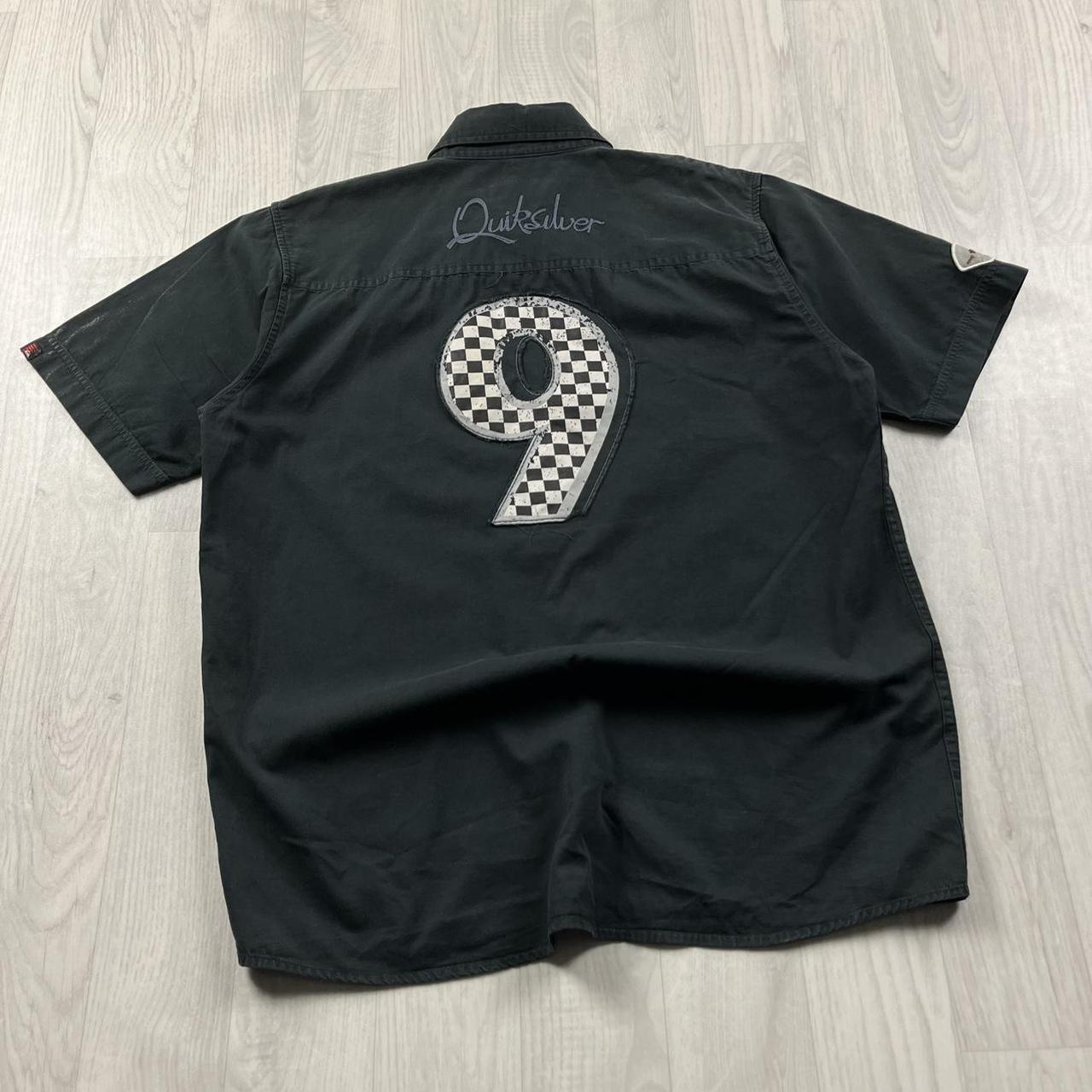 VINTAGE Y2K QUIKSILVER SHORT SLEEVE SHIRT FADED BLACK