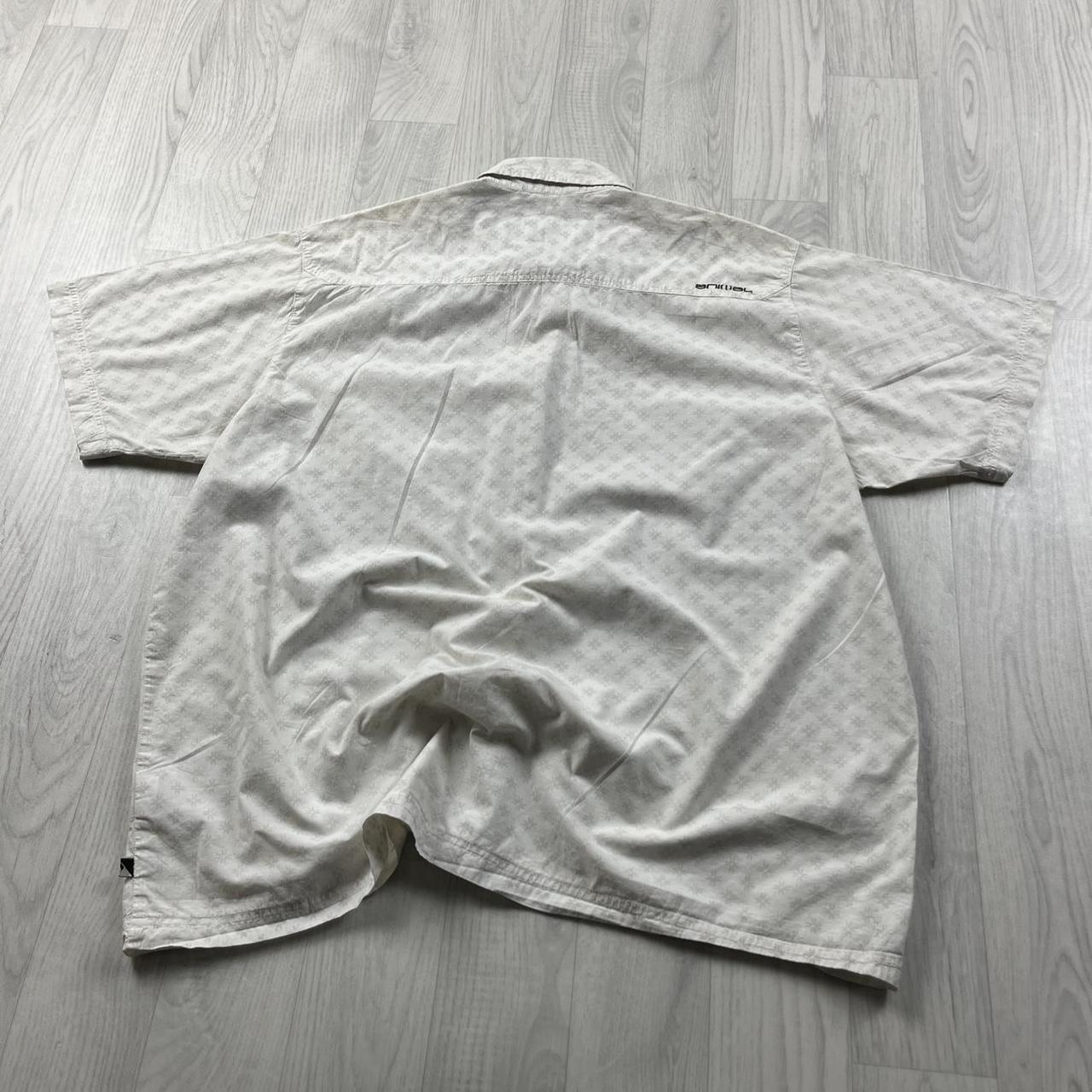 VINTAGE Y2K ANIMAL SHORT SLEEVE SHIRT WHITE