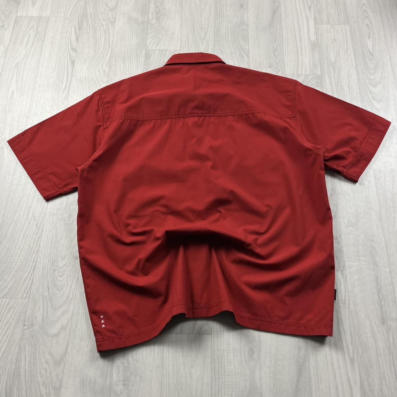 VINTAGE Y2K AIRWALK SHORT SLEEVE SHIRT RED