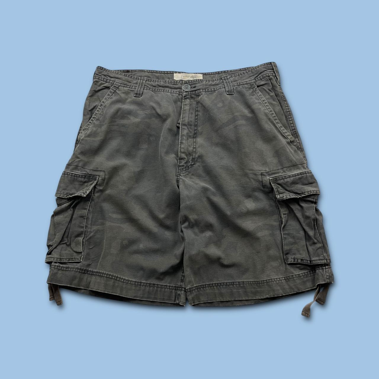 VINTAGE Y2K URBAN UP BAGGY CAMO CARGO SHORTS