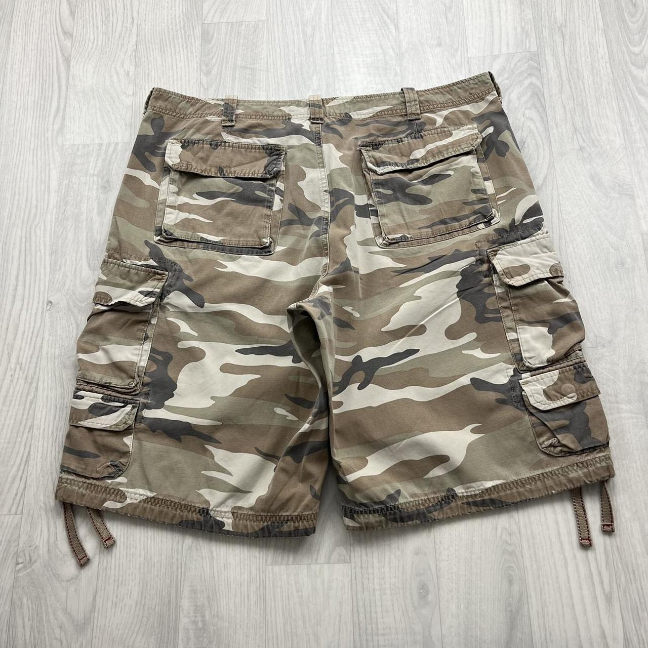VINTAGE Y2K LEE BAGGY CAMO CARGO SHORTS