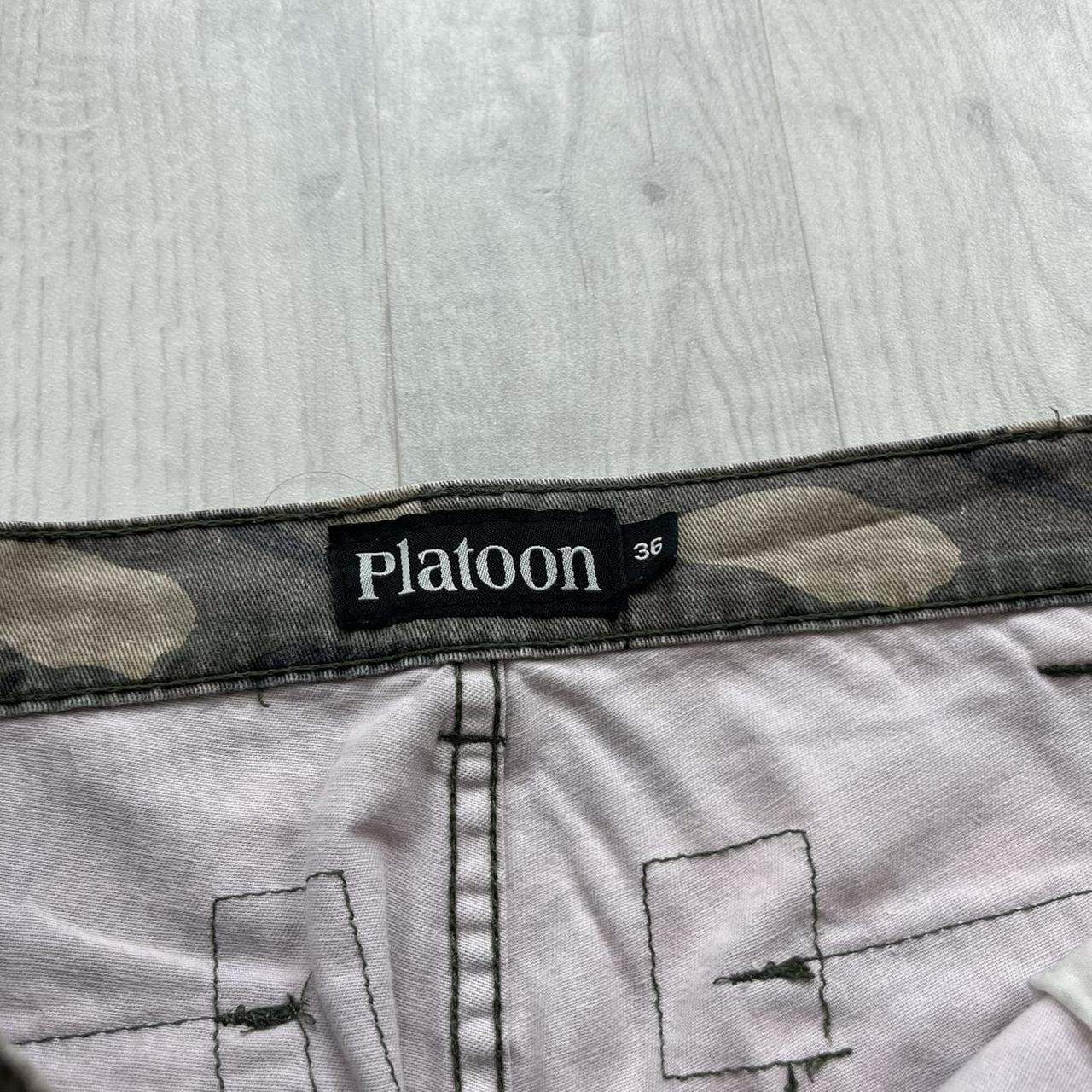 VINTAGE Y2K BAGGY CAMO CARGO SHORTS