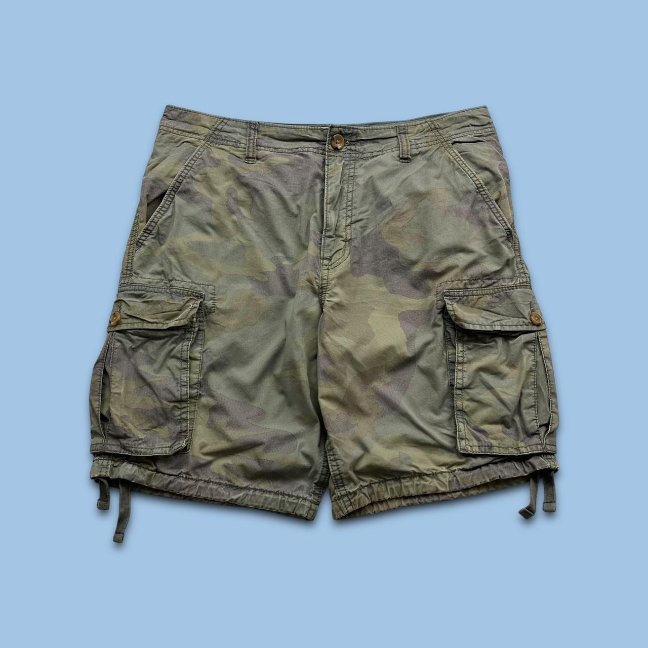 VINTAGE Y2K OLD NAVY BAGGY CAMO CARGO SHORTS