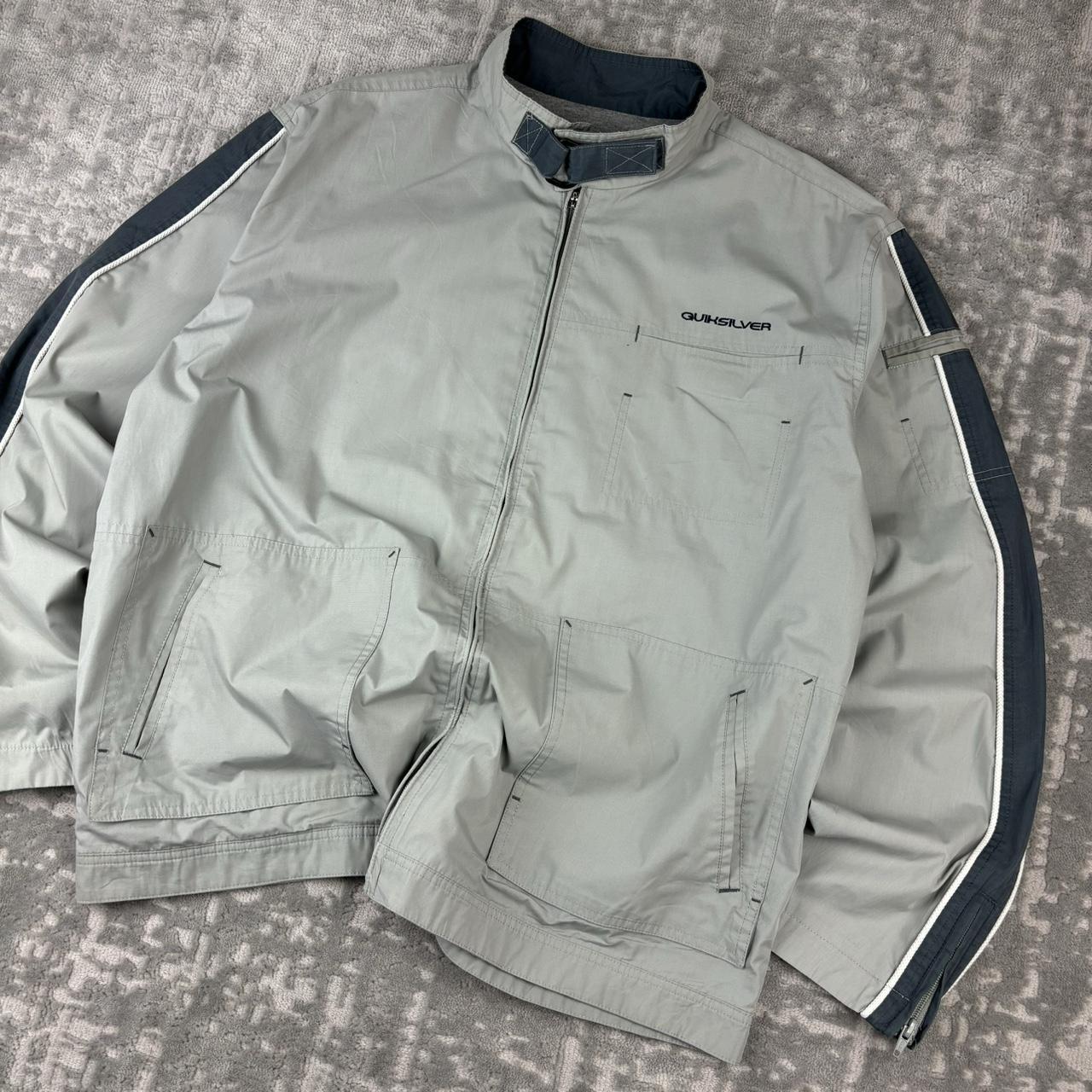 VINTAGE Y2K QUIKSILVER UTILITY JACKET GREY