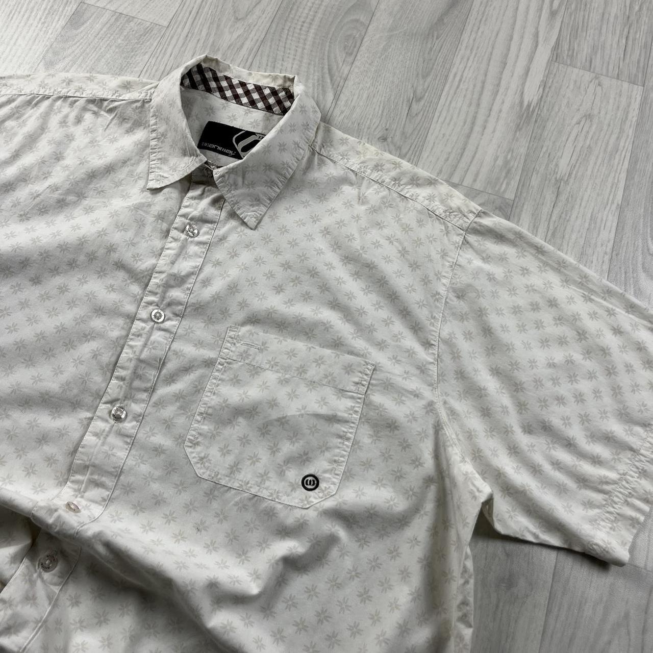 VINTAGE Y2K ANIMAL SHORT SLEEVE SHIRT WHITE
