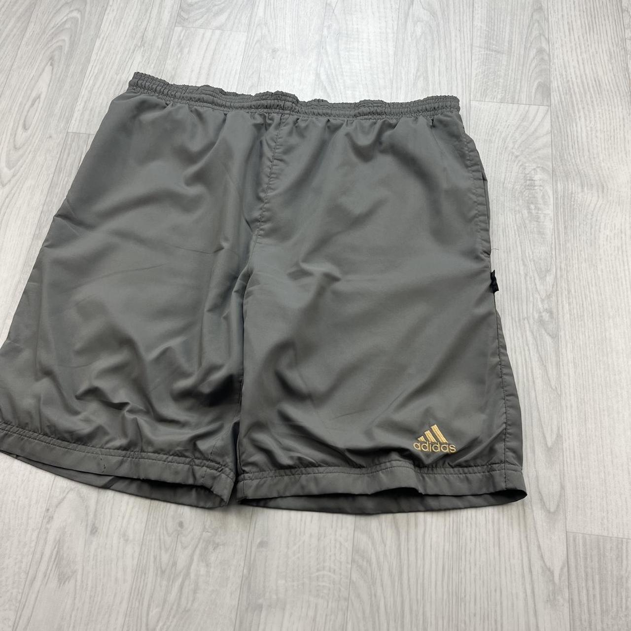 VINTAGE Y2K ADIDAS BAGGY SPORT SHORTS GREY