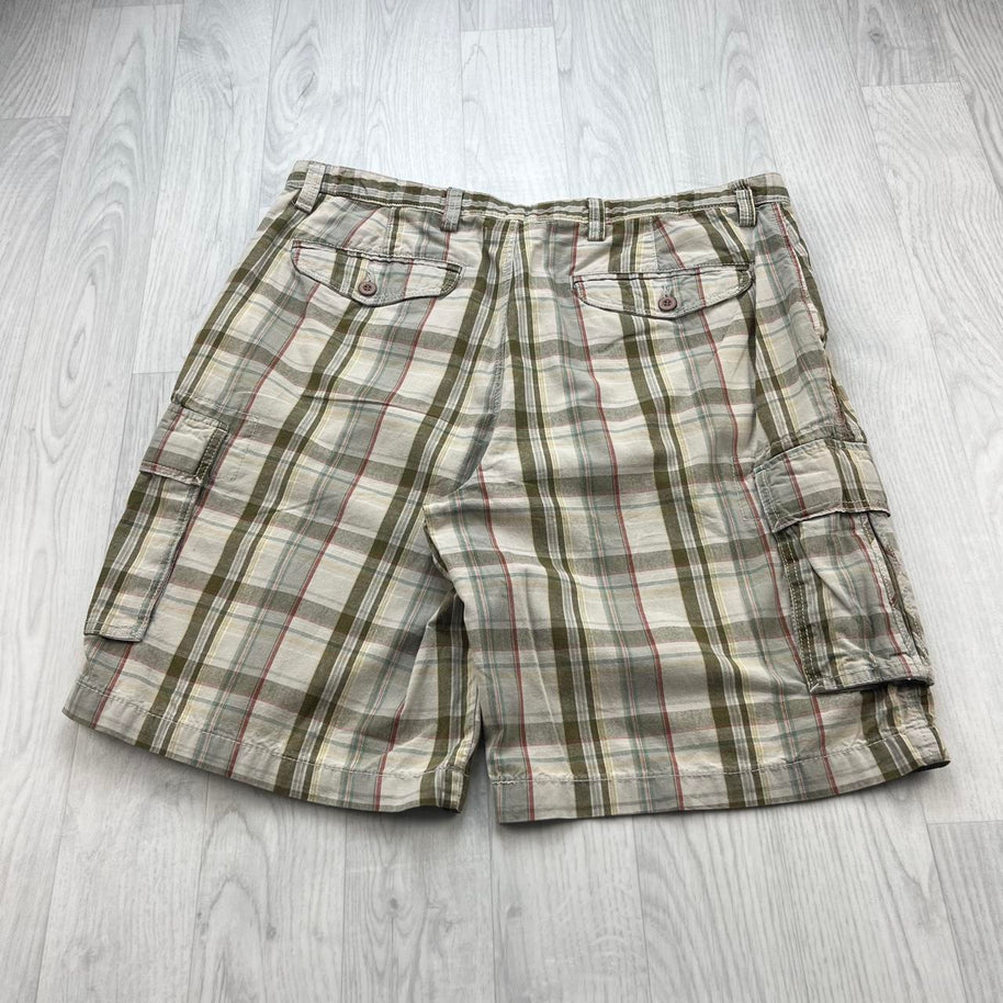 VINTAGE Y2K DOCKERS BAGGY CHECKERED PLAID CARGO SHORTS BEIGE / CREAM