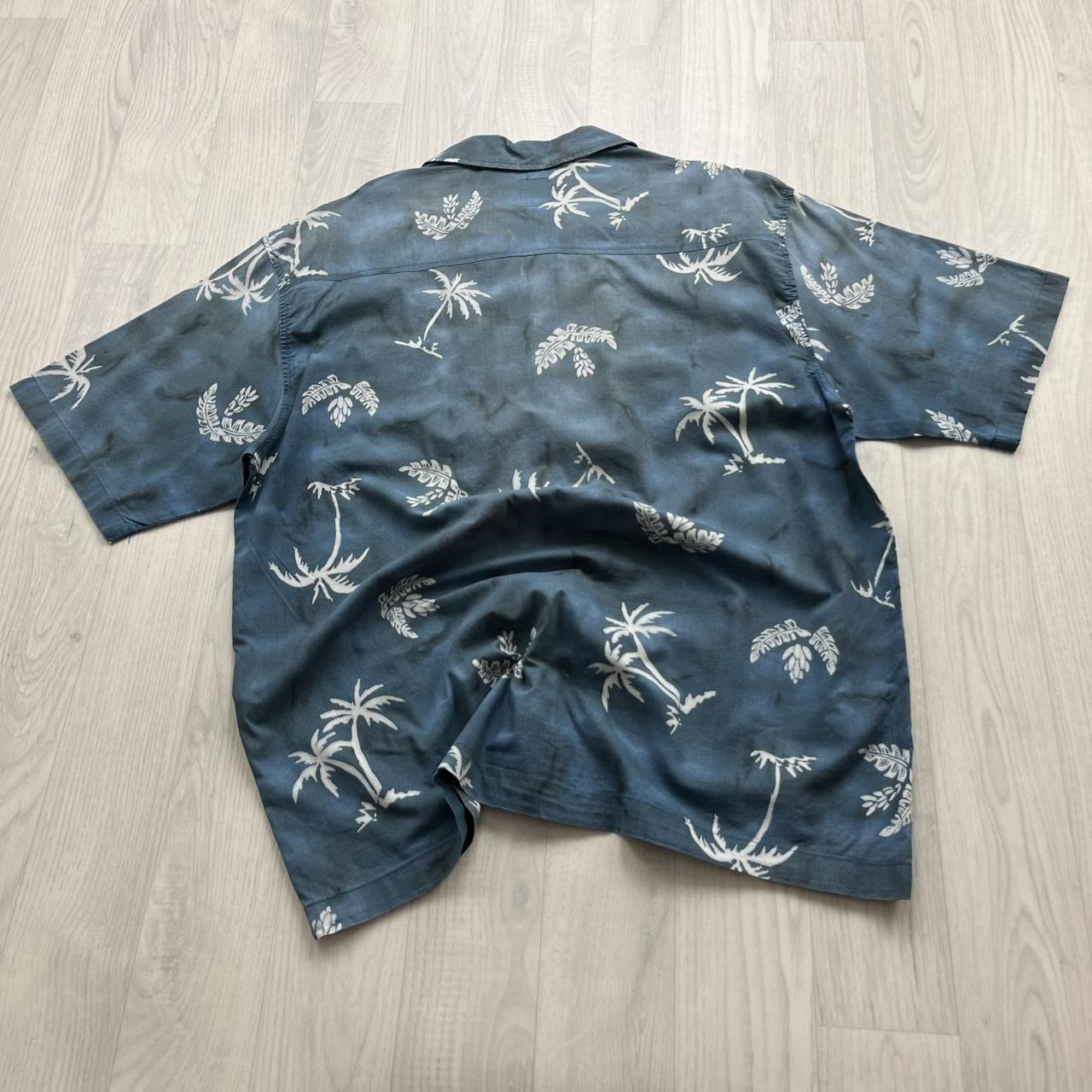 VINTAGE Y2K QUIKSILVER HAWAIIAN SHORT SLEEVE SHIRT BLUE
