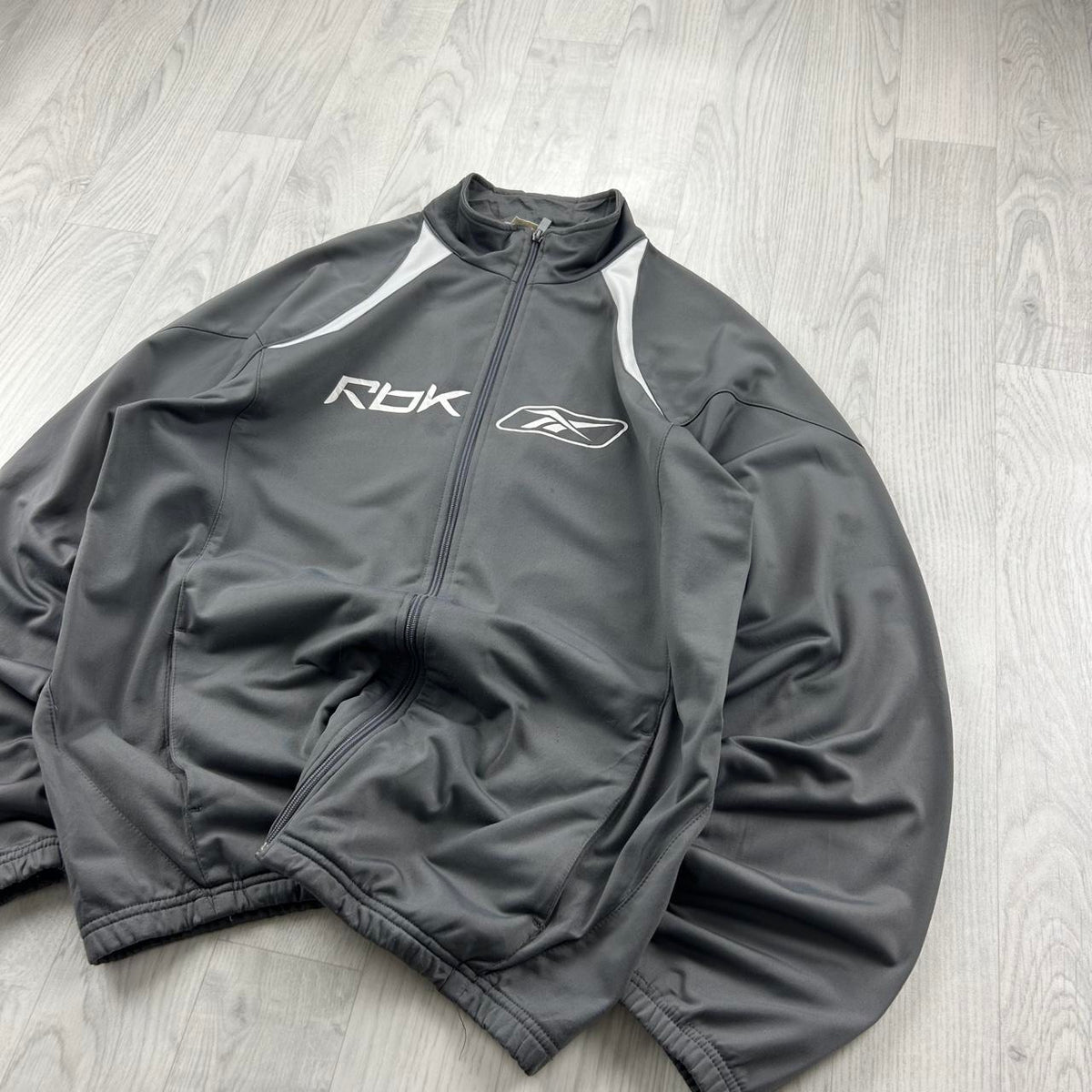 VINTAGE Y2K REEBOK SPELL OUT ZIP UP TRACK JACKET GREY