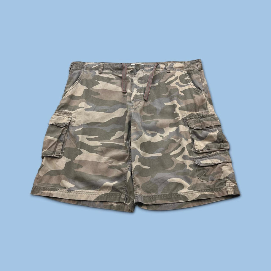 VINTAGE Y2K OLD MILL BAGGY CAMO CARGO SHORTS
