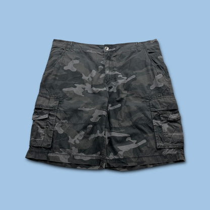 VINTAGE Y2K NO BOUNDARIES BAGGY CAMO CARGO SHORTS GREY