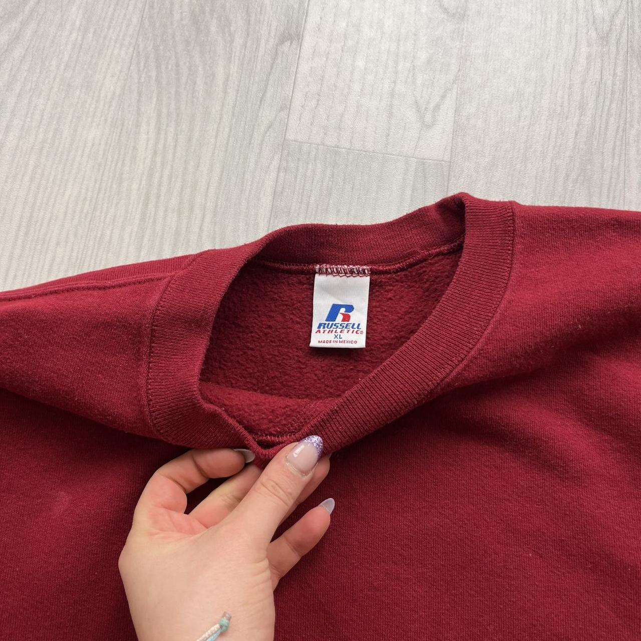 VINTAGE Y2K RUSSELL ATHLETIC SWEATSHIRT RED