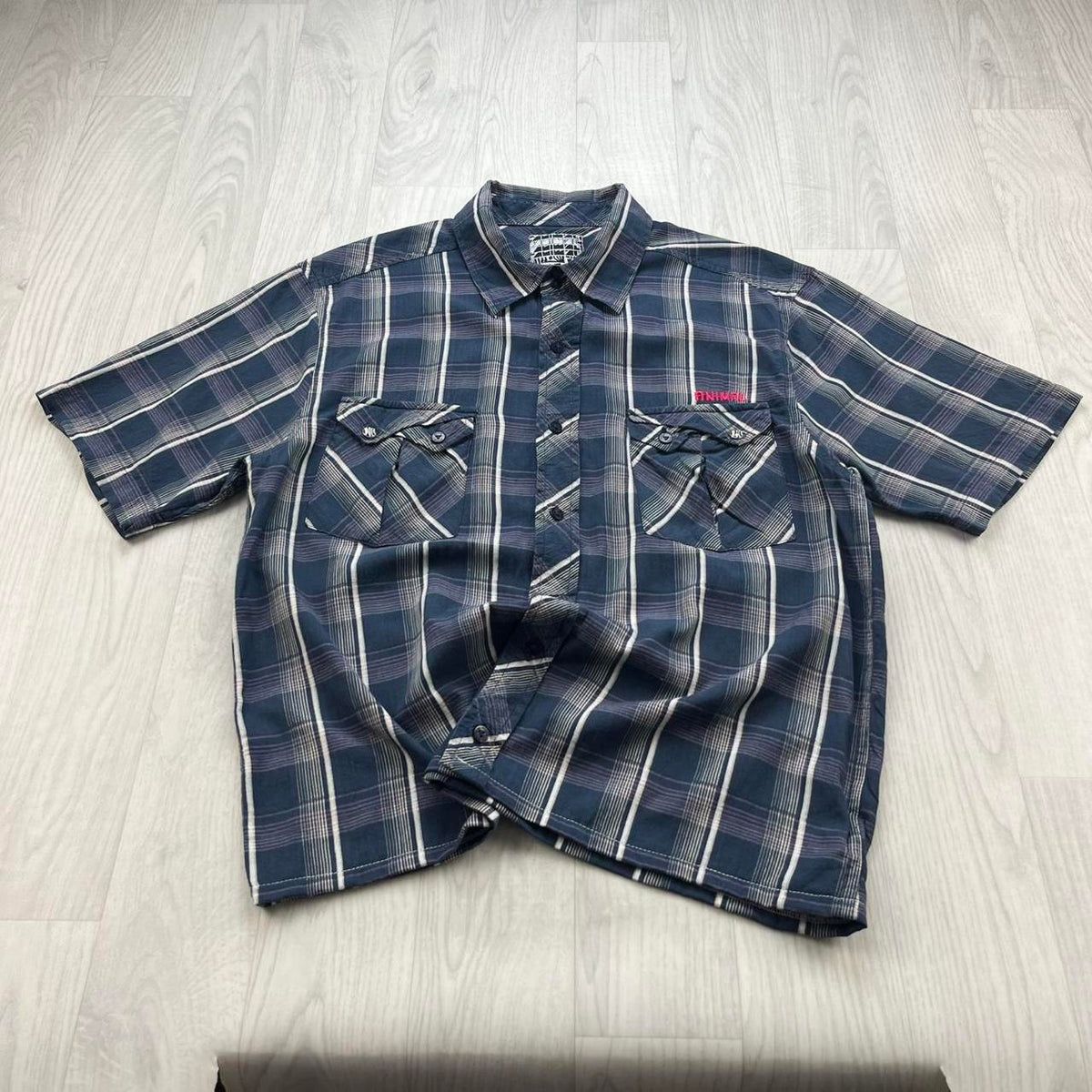 VINTAGE 00s ANIMAL CHECKERED CROPPED SHORT SLEEVE BUTTON UP SHIRT NAVY