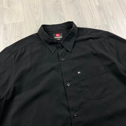 VINTAGE Y2K QUIKSILVER SHORT SLEEVE SHIRT BLACK