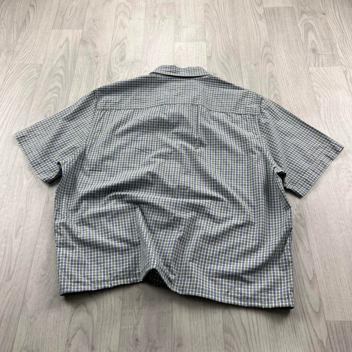 VINTAGE 00s TIMBERLAND CHECKERED CROPPED SHORT SLEEVE BUTTON UP SHIRT GREEN