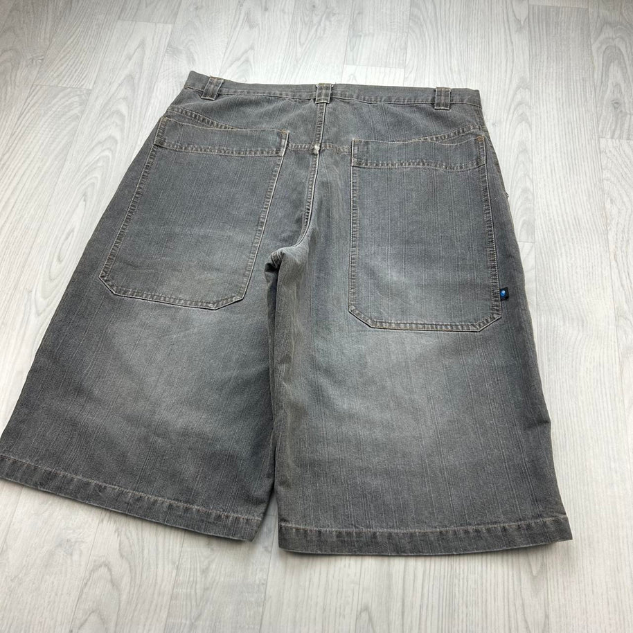 VINTAGE Y2K JOE BOXER BAGGY DENIM JORTS GREY