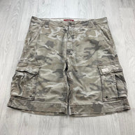 VINTAGE Y2K LEVIS BAGGY CAMO CARGO SHORTS CREAM