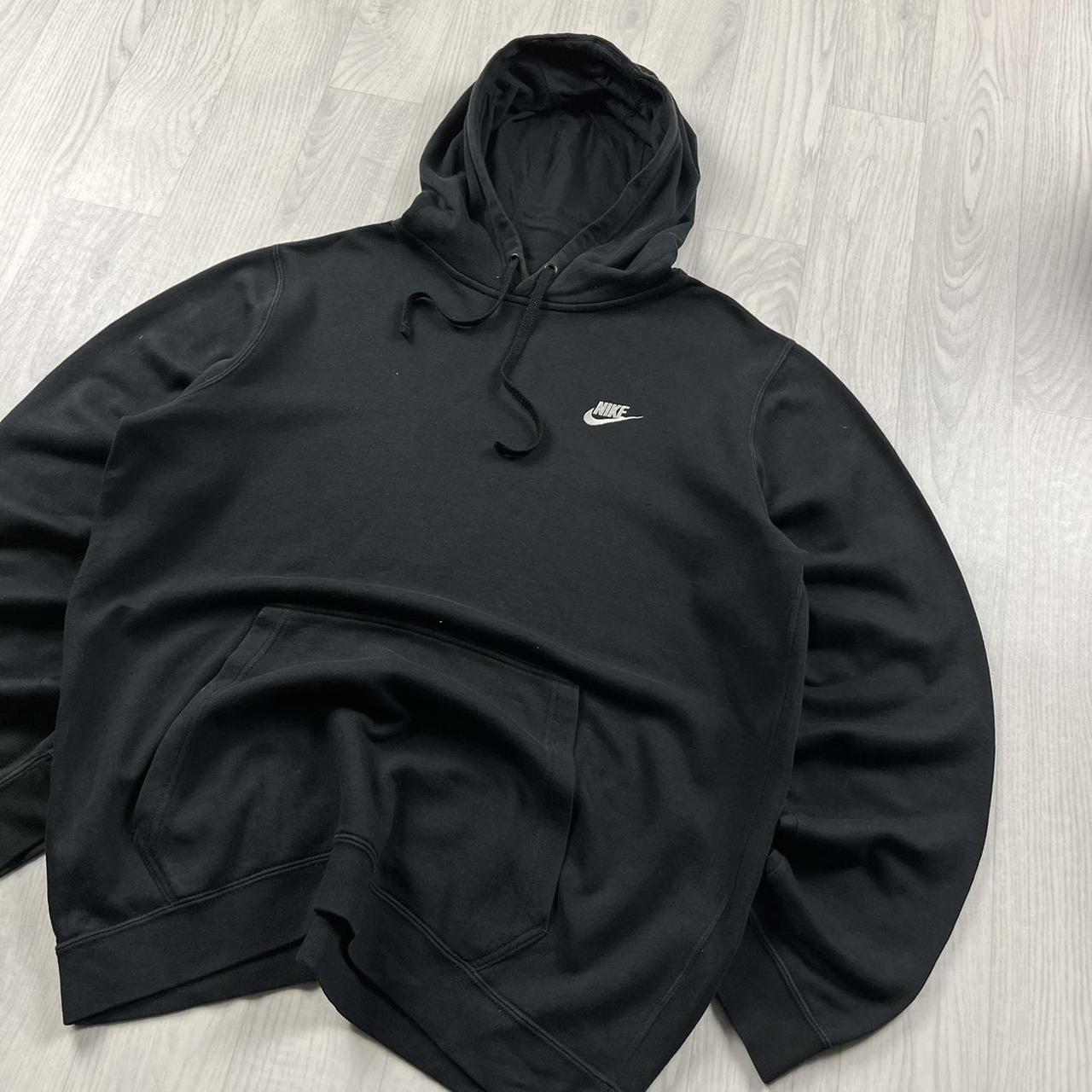VINTAGE Y2K NIKE HOODIE BLACK