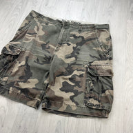 VINTAGE Y2K OLD NAVY BAGGY CAMO CARGO SHORTS GREEN