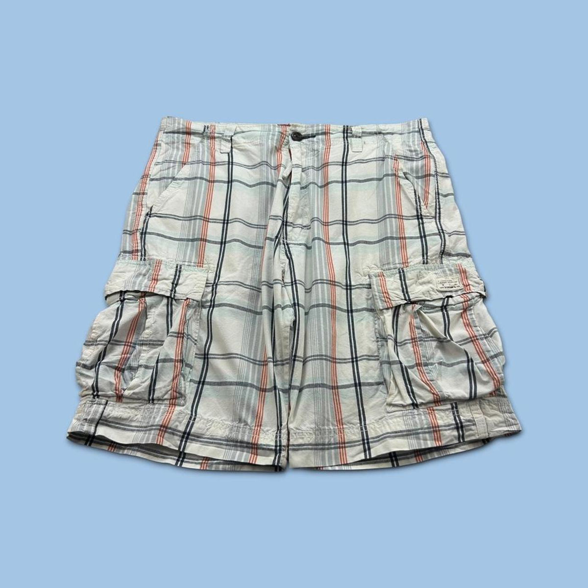 VINTAGE Y2K LEVIS BAGGY CHECKERED PLAID CARGO SHORTS WHITE