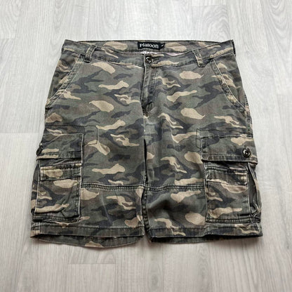 VINTAGE Y2K BAGGY CAMO CARGO SHORTS
