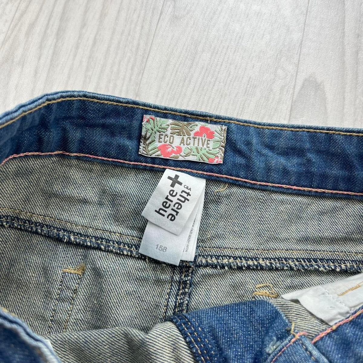 VINTAGE Y2K DENIM LACE MINI SKIRT BLUE WHITE