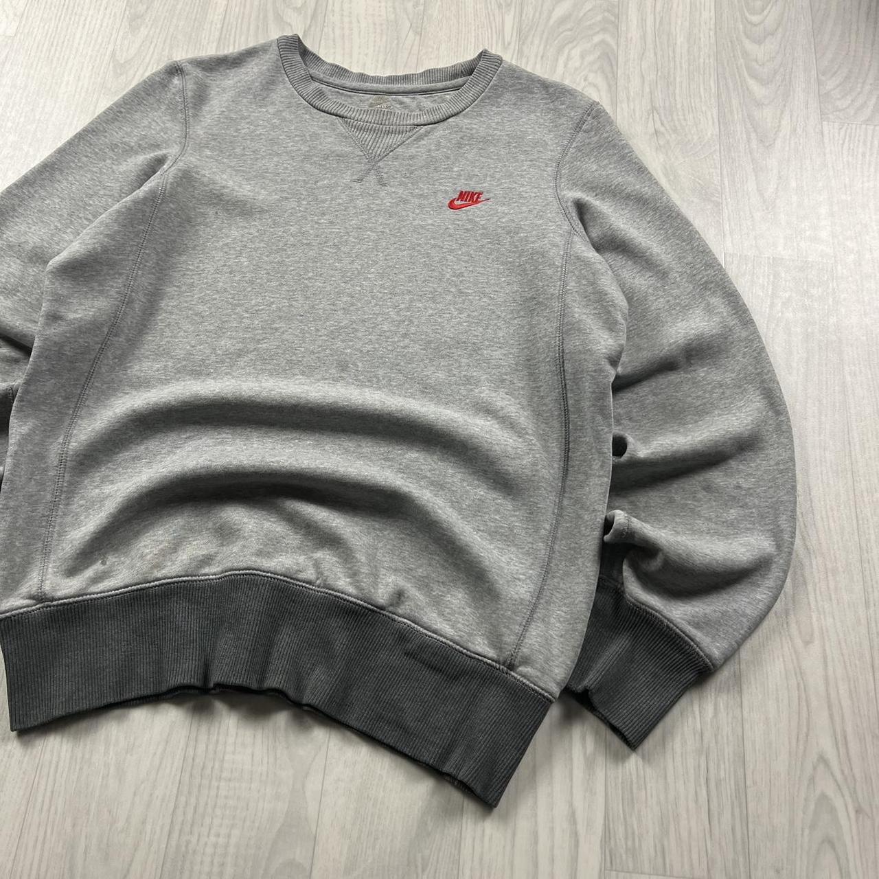 VINTAGE Y2K NIKE SWEATSHIRT GREY