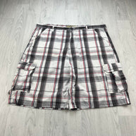 VINTAGE Y2K WRANGLER BAGGY CHECKERED PLAID CARGO SHORTS WHITE