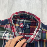 VINTAGE 00s CHAPS CHECKERED CROPPED SHORT SLEEVE BUTTON UP SHIRT RED / MULTI