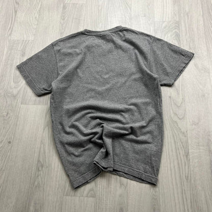 VINTAGE Y2K BILLABONG SPELL OUT GRAPHIC T SHIRT GREY