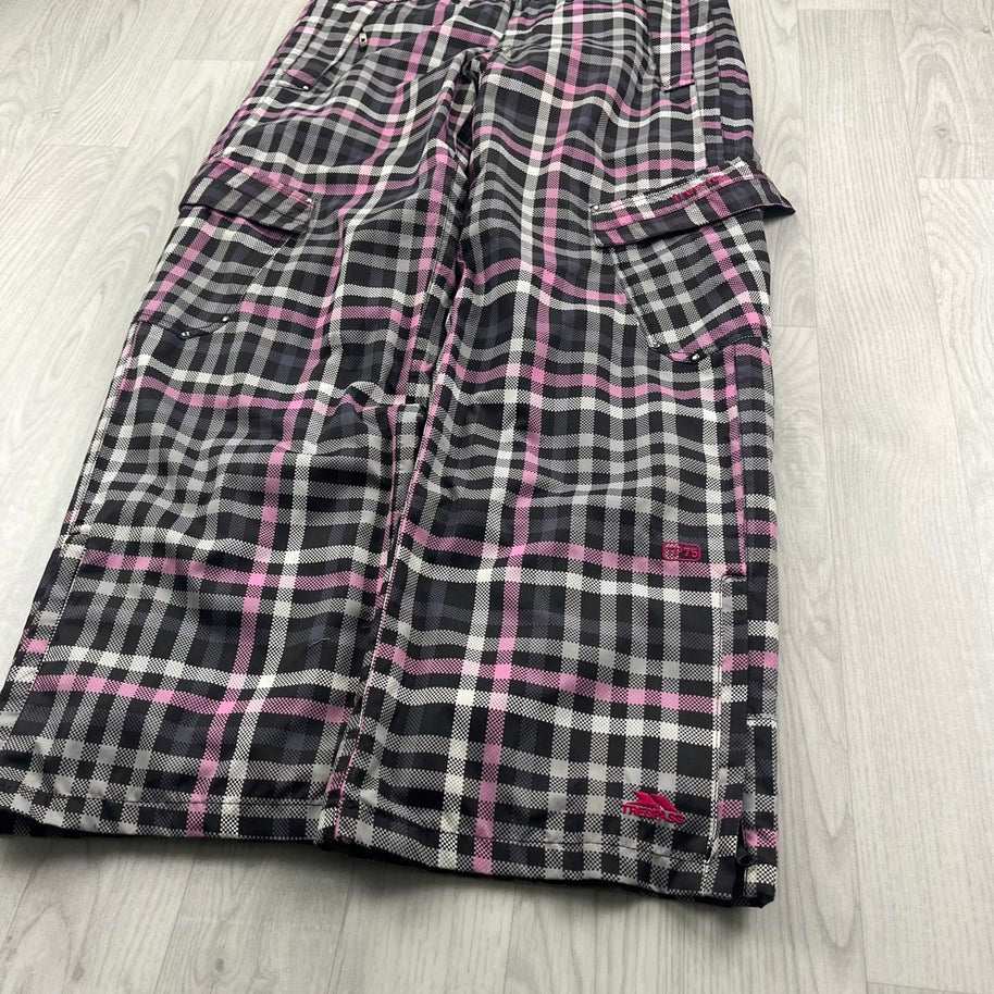 VINTAGE Y2K TRESPASS BAGGY PLAID SKI PANTS SALOPETTES GREY / PINK