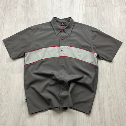 VINTAGE Y2K AIRWALK SHORT SLEEVE SHIRT BROWN