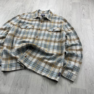 VINTAGE 00s PATAGONIA CHECKERED CROPPED LONG SLEEVE BUTTON UP SHIRT