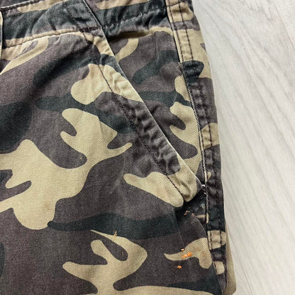 VINTAGE Y2K BAGGY CAMO CARGO SHORTS