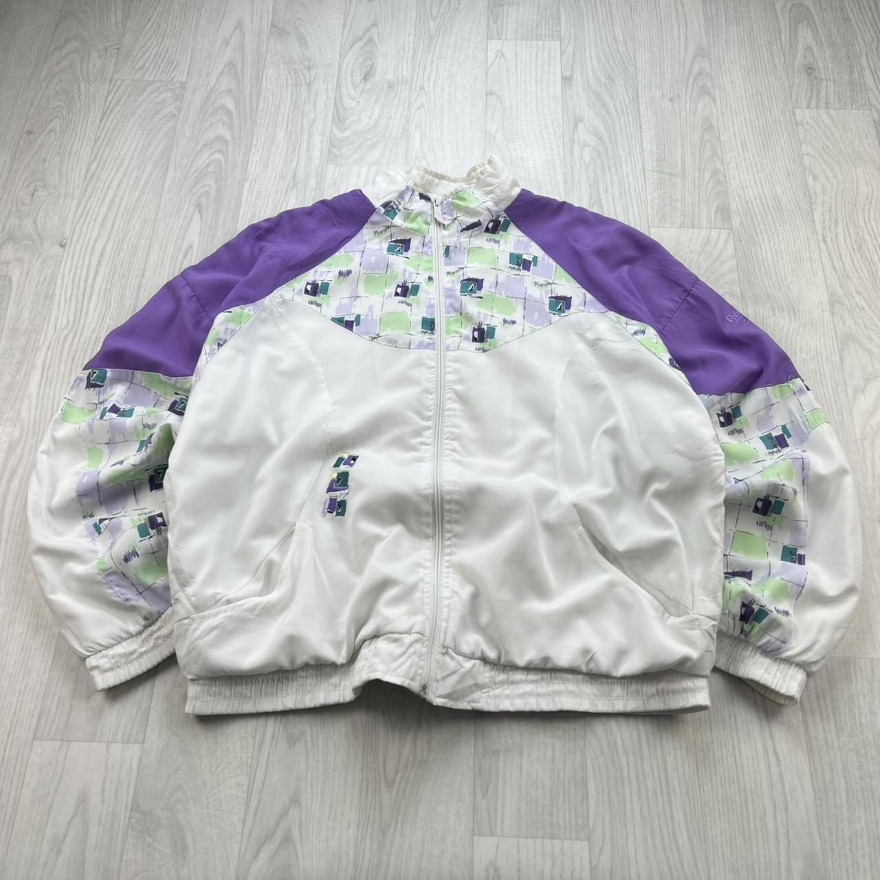 VINTAGE 90s REEBOK GEOMETRIC GRAPHIC WINDBREAKER JACKET WHITE / PURPLE
