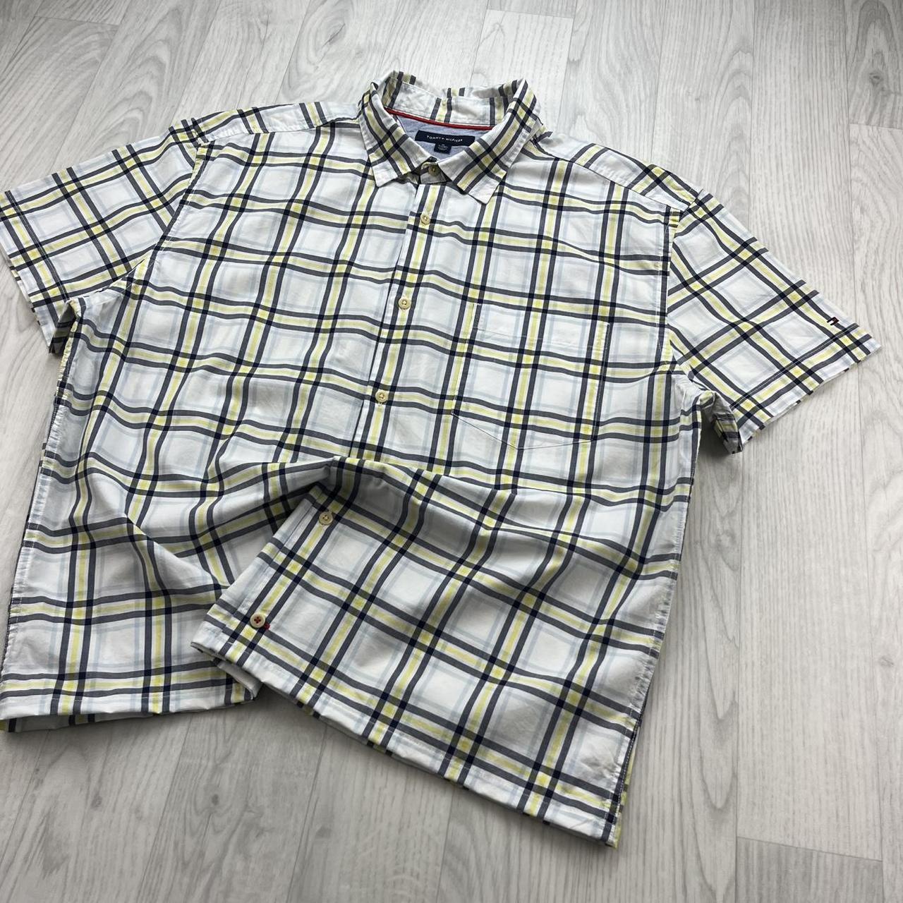 VINTAGE 00s TOMMY HILFIGER CHECKERED CROPPED SHORT SLEEVE BUTTON UP SHIRT WHITE