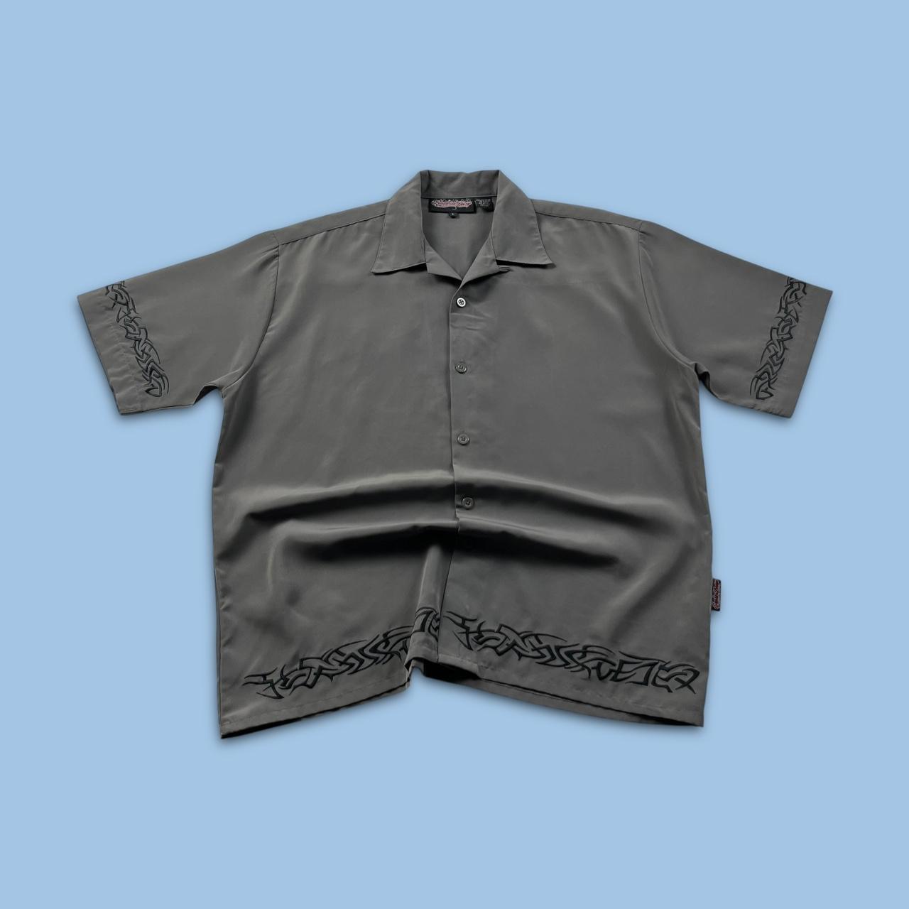 VINTAGE Y2K SAPPHIRE LOUNGE GRAPHIC SHORT SLEEVE SHIRT GREY