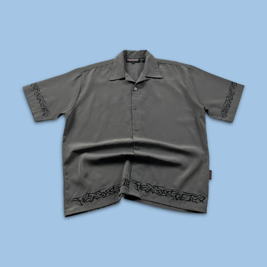 VINTAGE Y2K SAPPHIRE LOUNGE GRAPHIC SHORT SLEEVE SHIRT GREY