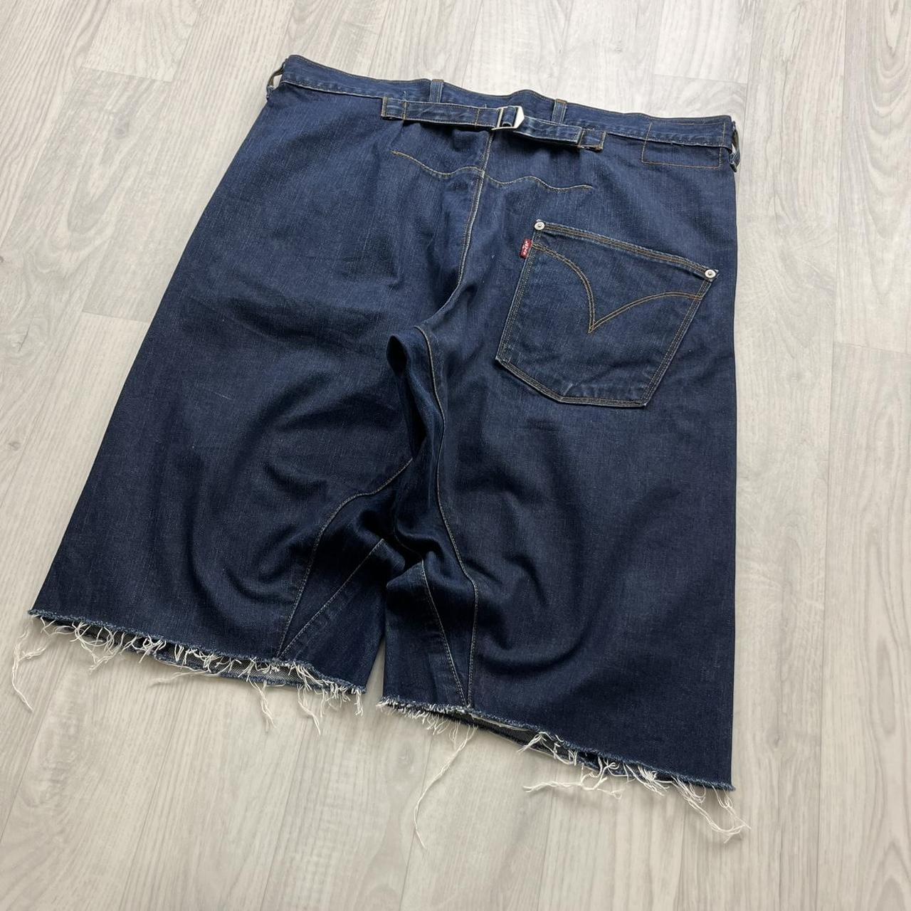 VINTAGE 00s LEVIS BAGGY LOOSE JORTS NAVY