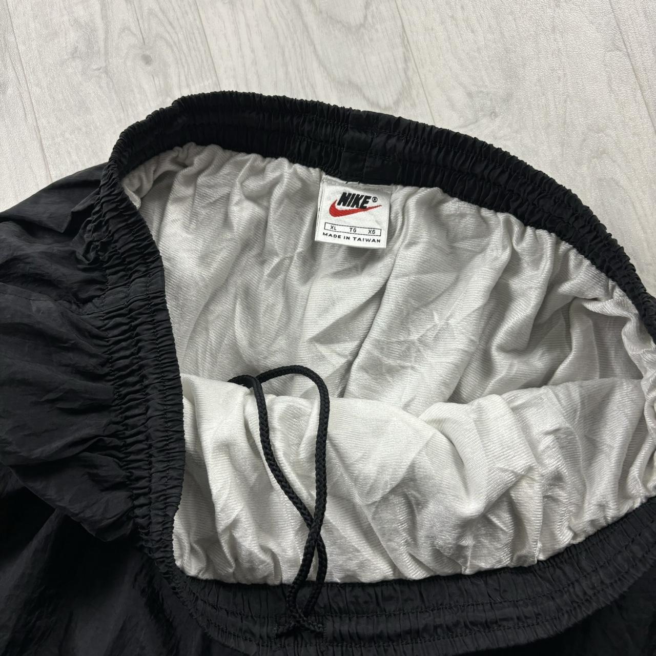 VINTAGE 90s NIKE POPPER BAGGY TRACKSUIT BOTTOMS BLACK