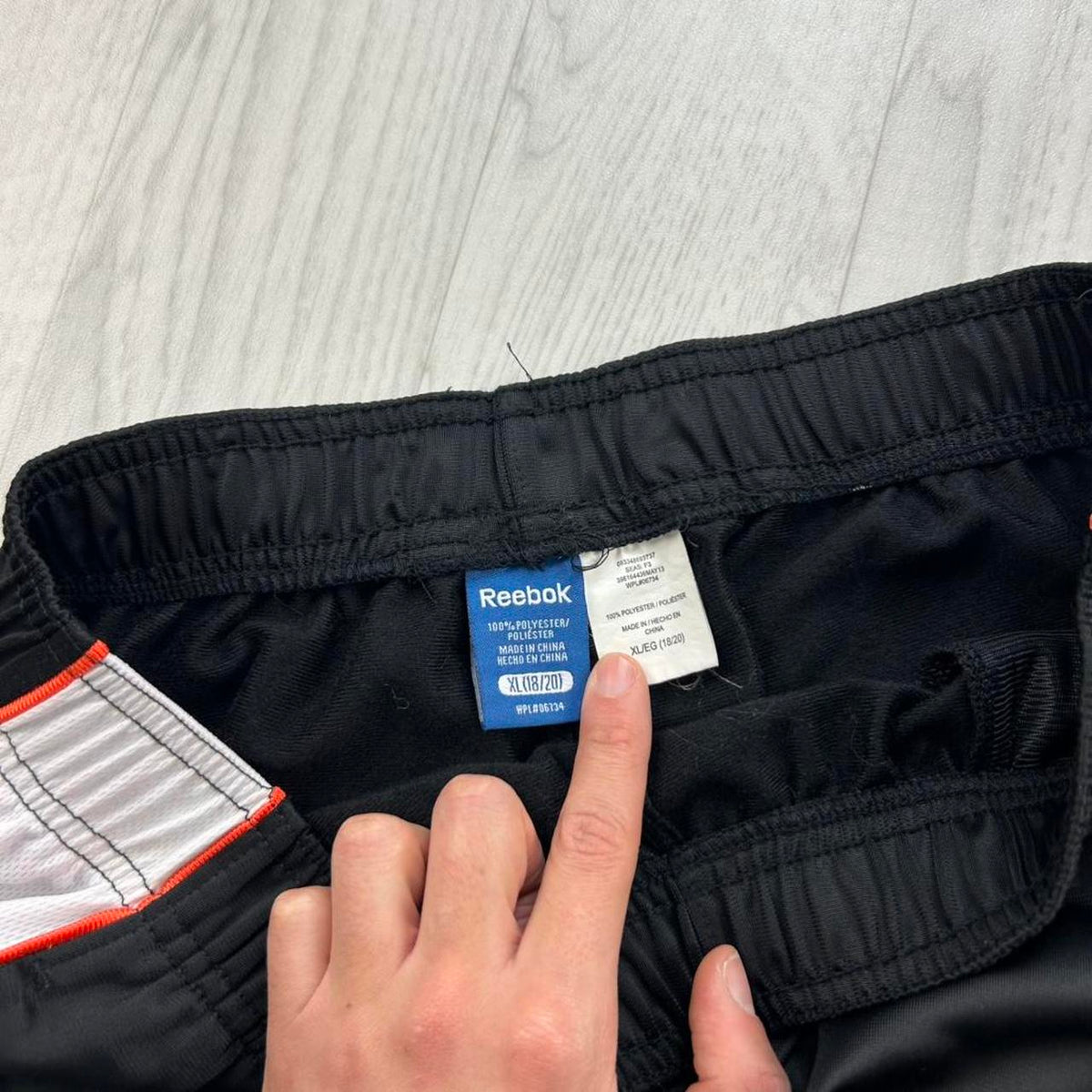 VINTAGE Y2K REEBOK BAGGY TRACKSUIT BOTTOMS BLACK