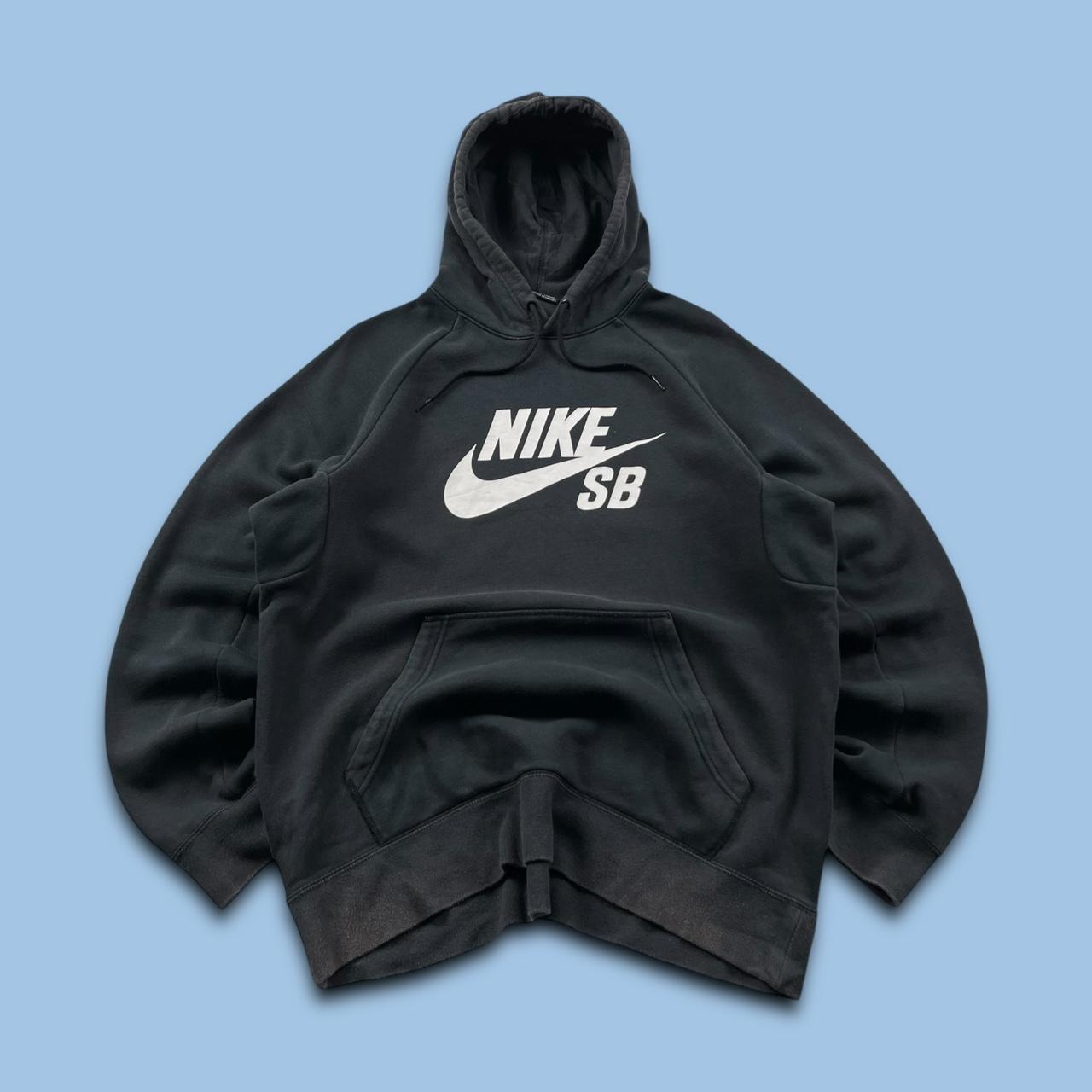 VINTAGE NIKE SB HOODIE BLACK