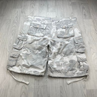 VINTAGE Y2K BAGGY CAMO CARGO SHORTS GREY / WHITE