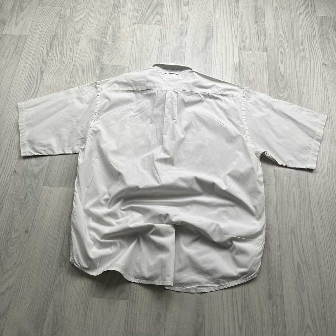 VINTAGE Y2K TOMMY HIFILGER SHORT SLEEVE BUTTON UP SHIRT WHITE