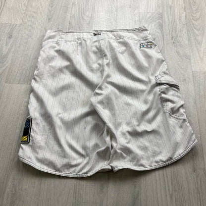 VINTAGE Y2K BILLABONG BAGGY BOARD SHORTS WHITE