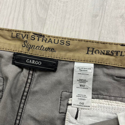 VINTAGE Y2K LEVIS BAGGY CAMO CARGO SHORTS GREY
