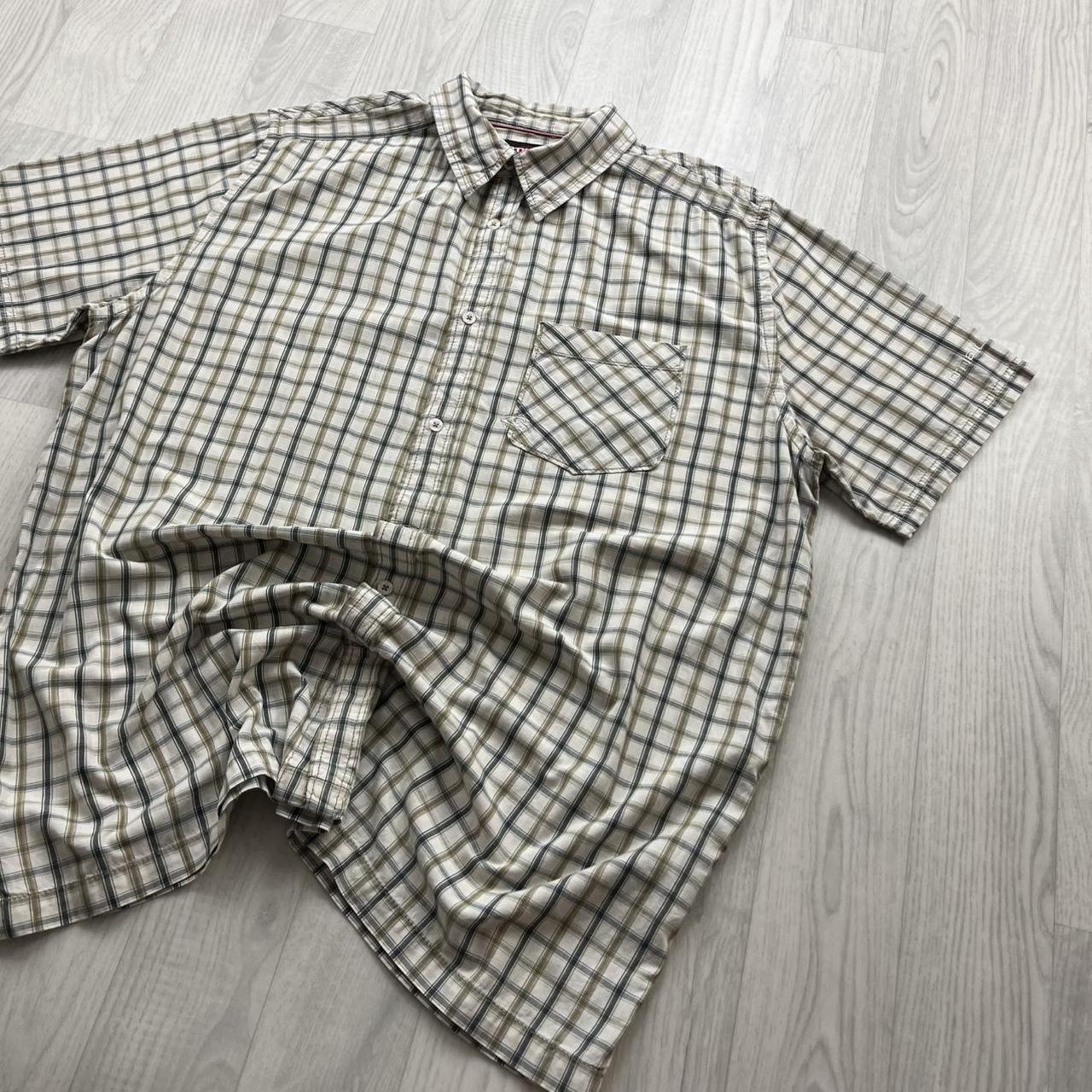 VINTAGE Y2K O’NEILL CHECKERED SHORT SLEEVE SHIRT