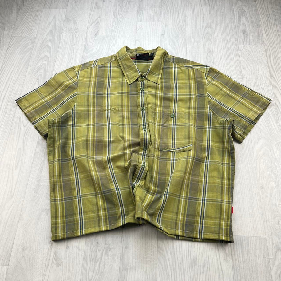 VINTAGE 00s MAMMUT CHECKERED CROPPED SHORT SLEEVE BUTTON UP SHIRT KHAKI