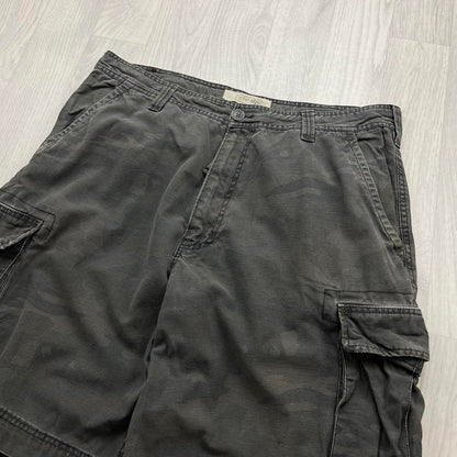VINTAGE Y2K URBAN UP BAGGY CAMO CARGO SHORTS