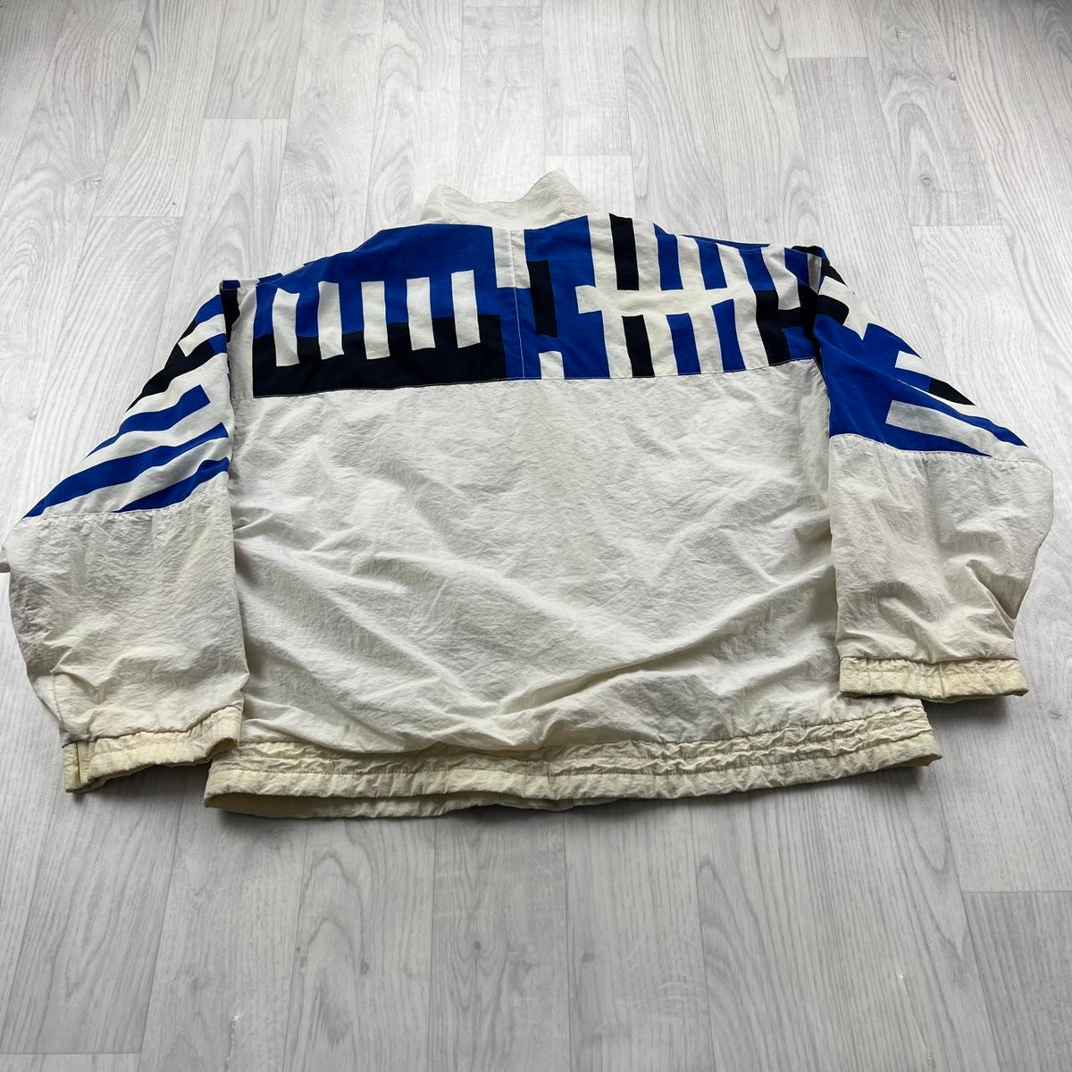 VINTAGE 90s REEBOK LIGHTWEIGHT WINDBREAKER JACKET CREAM / BLUE